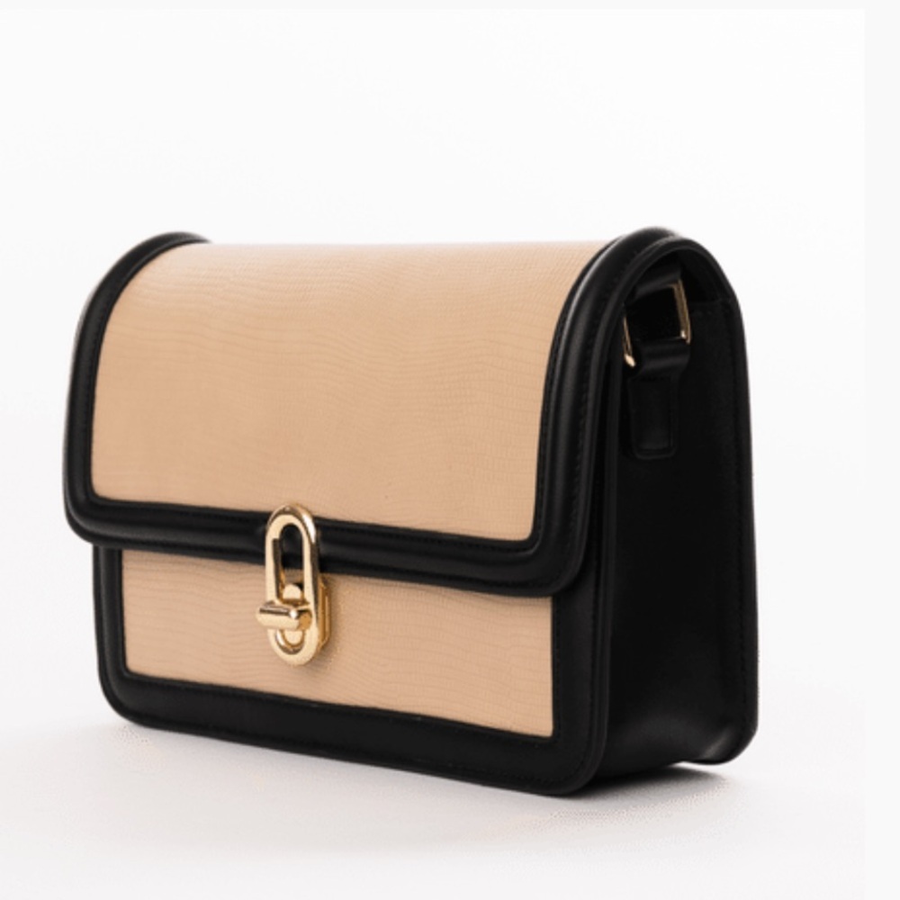 NEW Jules Kae Black and Tan Shoulder Bag